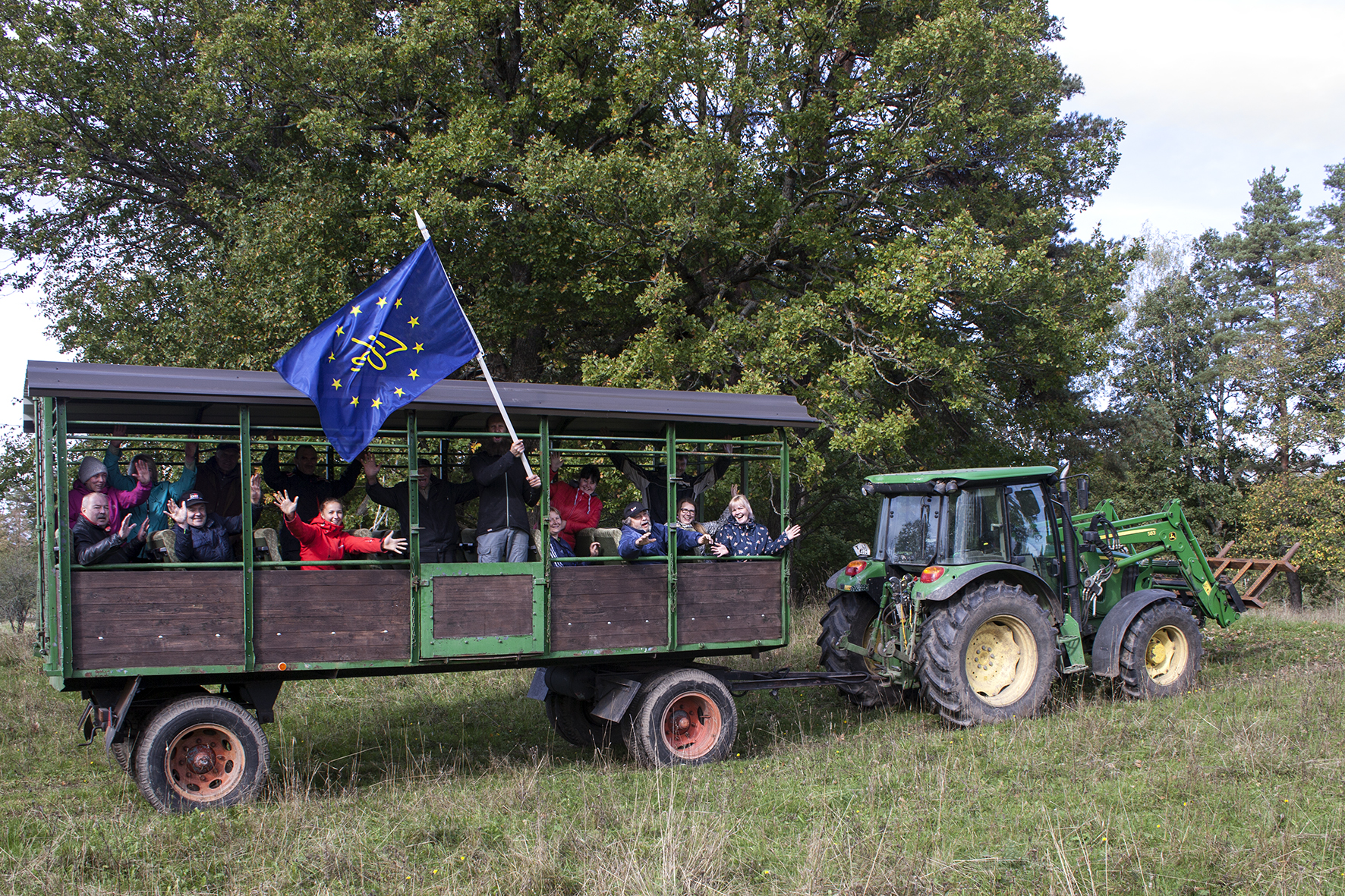 Ühepäevane Nr 7 Läti Bekas Farm Meadowbuss In Action Seminar For Farmers
